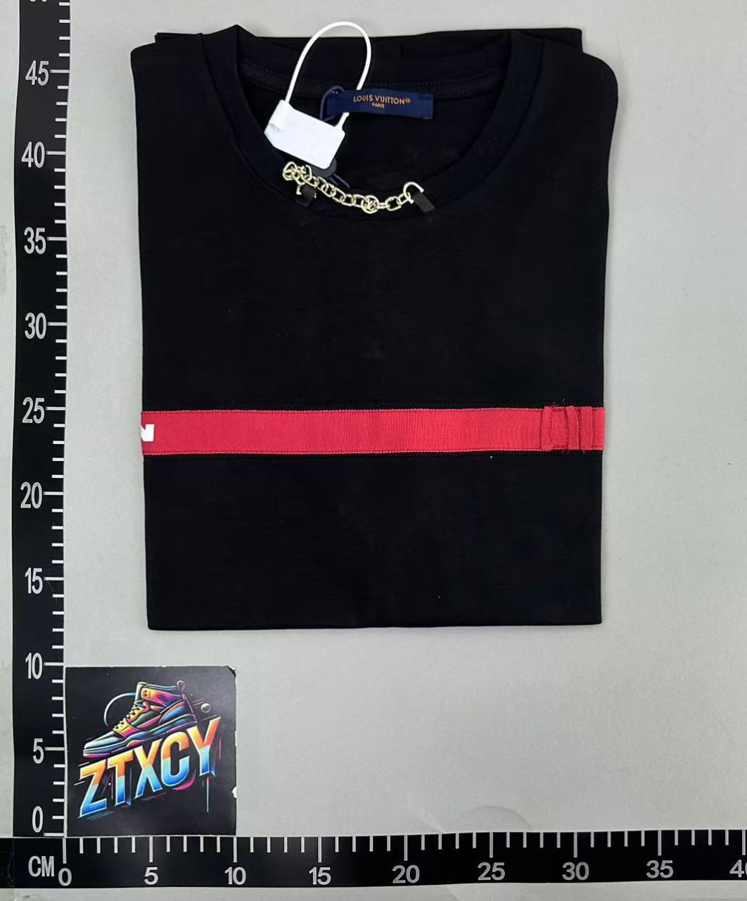 Louis Vuitton Chain Detail T-Shirt [2 styles]