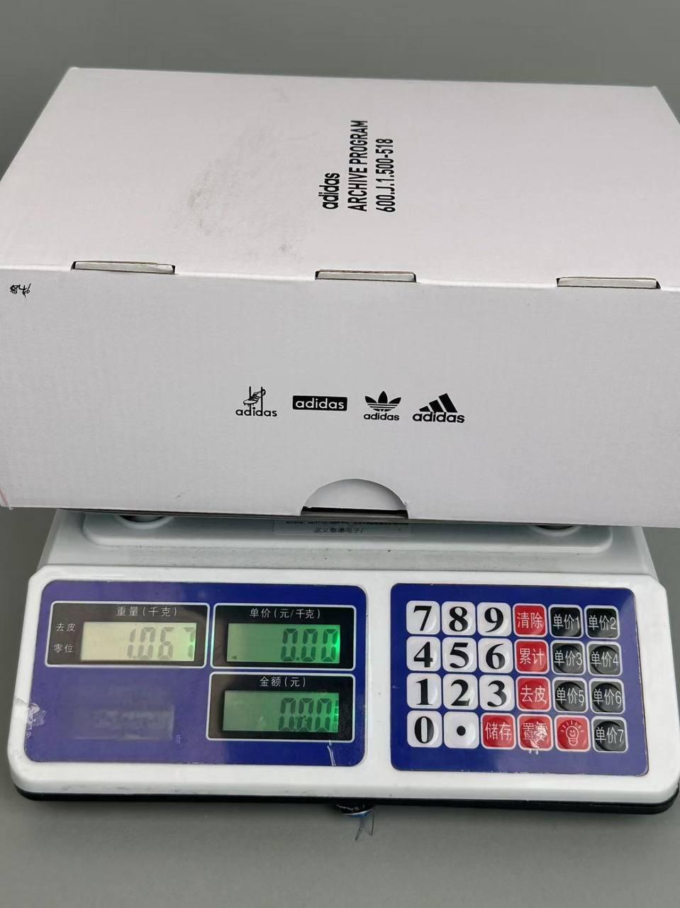 Adidas Yeezy 500 Sneakers [10 styles]