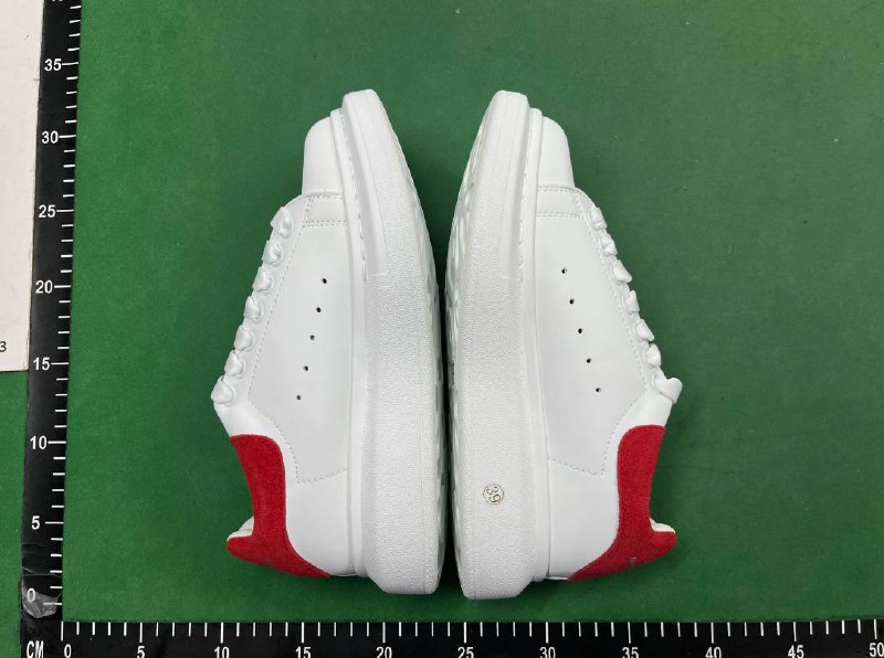 Alexander McQueen Oversized Sneakers [25 styles]