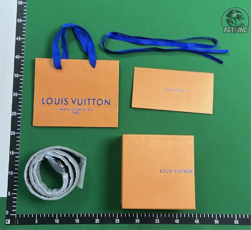 Louis Vuitton Damier Ebene and Monogram Reversible Belts [40 styles]