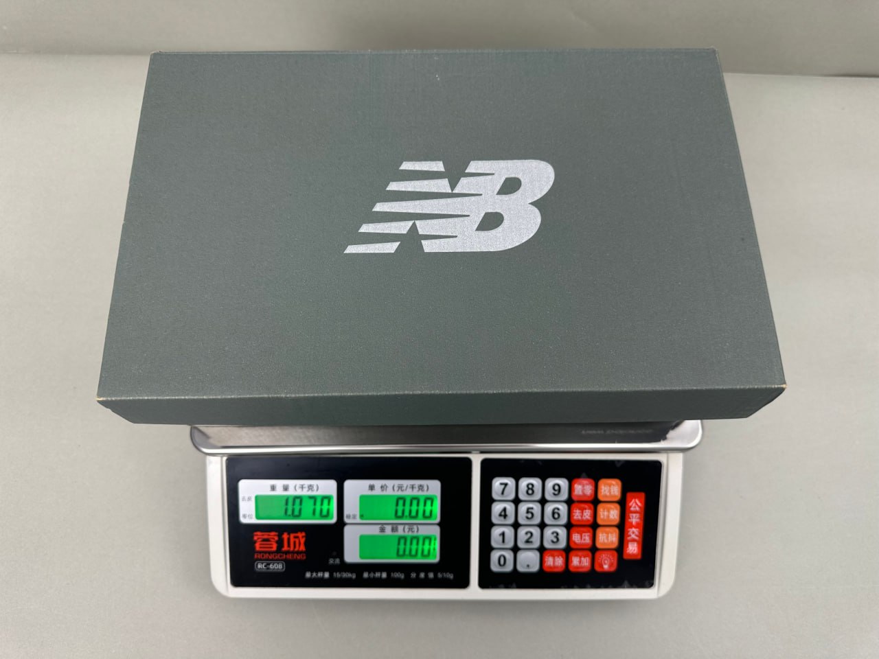 New Balance 550 Sneakers [30 styles]