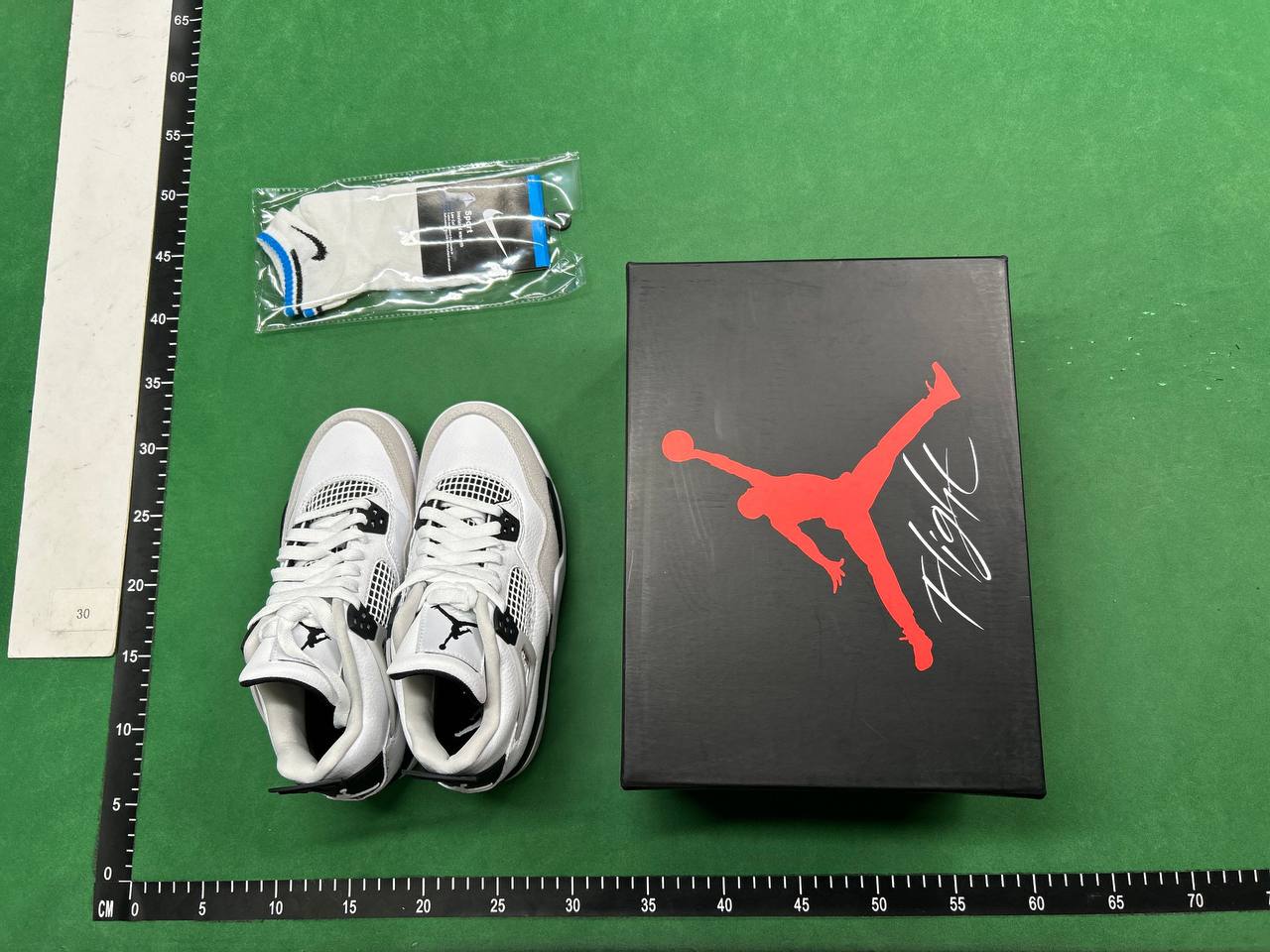 Nike Air Jordan 4 Sneakers [28 styles]