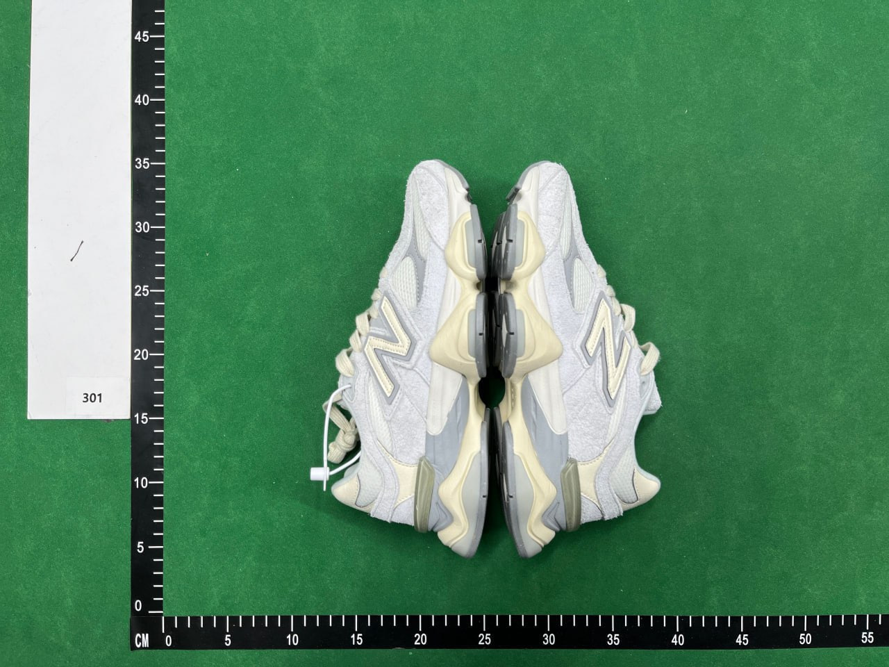 New Balance 550/990/327 Sneakers [25 styles]