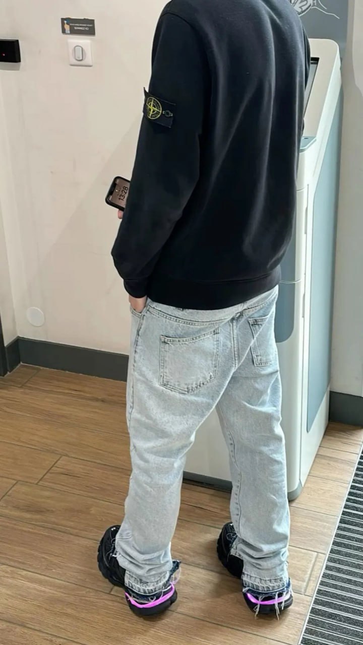 ONE ISLAND Sweater [36 styles]