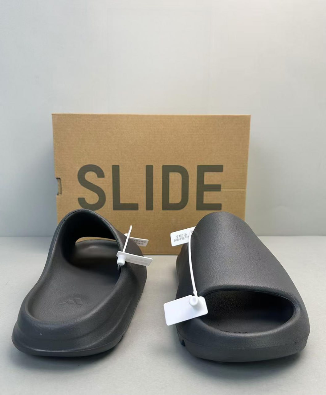 Adidas Yeezy Slide Sandals [17 styles]