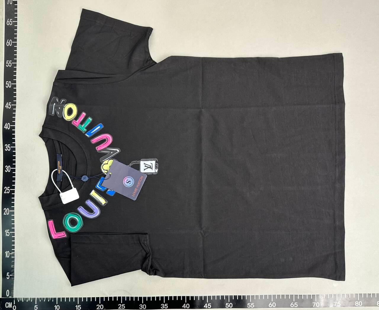 Louis Vuitton Graphic T-Shirts [21 styles]