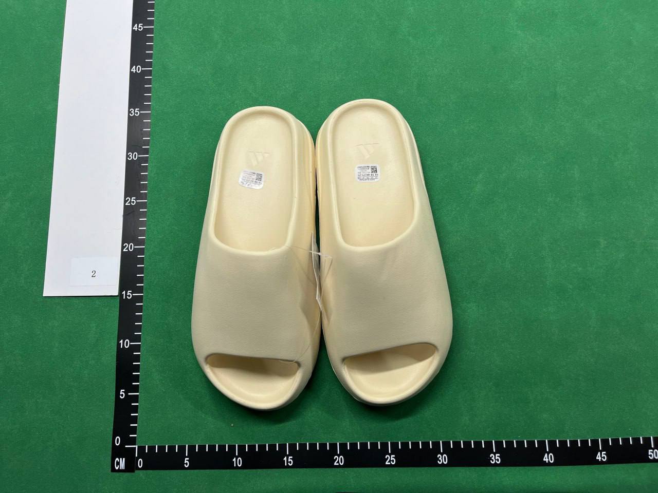 Yeezy Slide [23 styles]