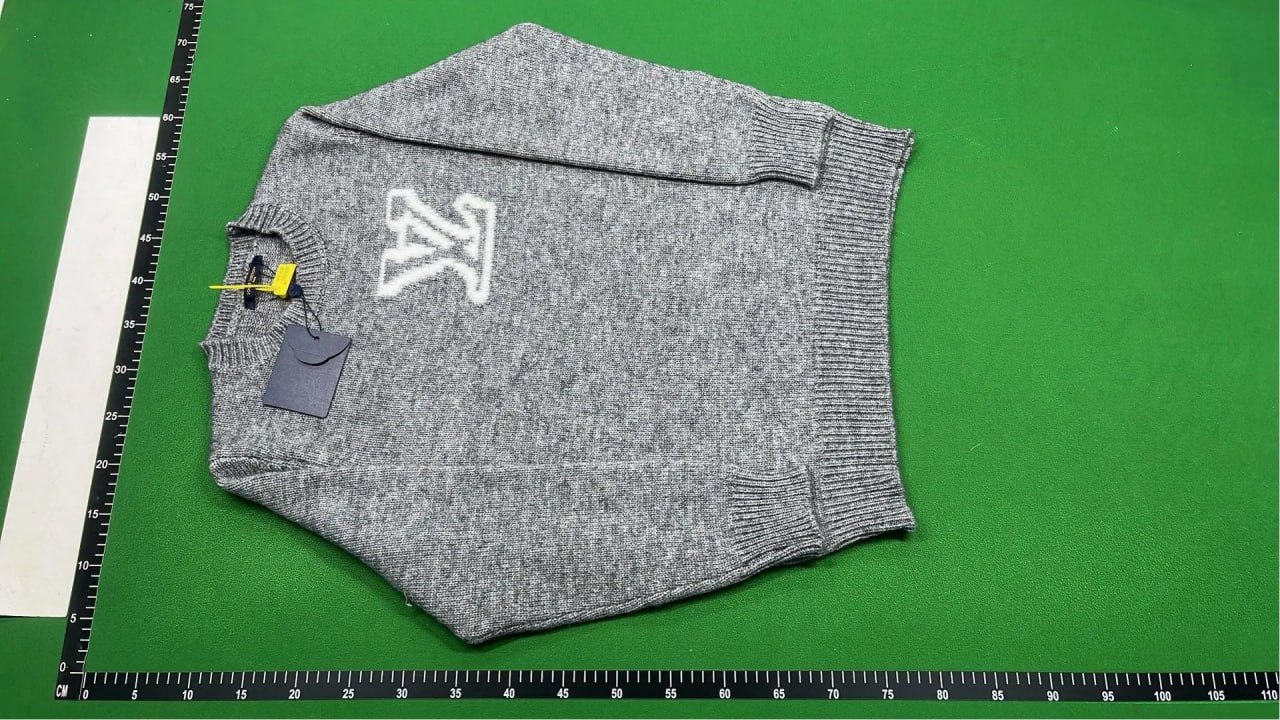Louis Vuitton Monogram Knit Sweater [27 styles]