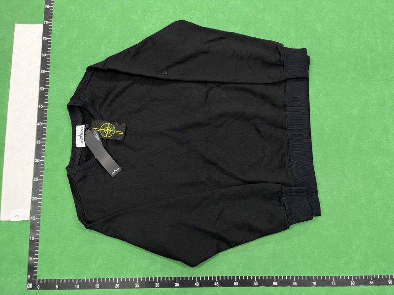 ONE ISLAND Sweater [36 styles]