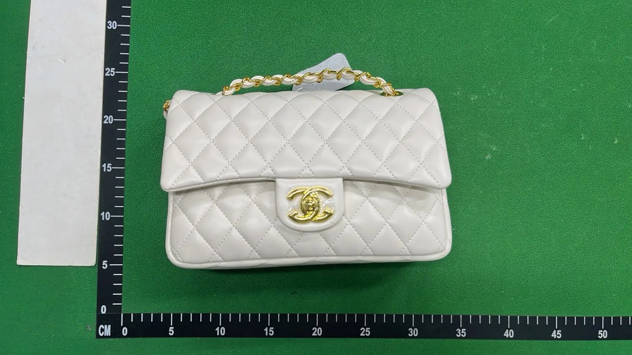 Chanel 25P Kelly Handbag [40 styles]