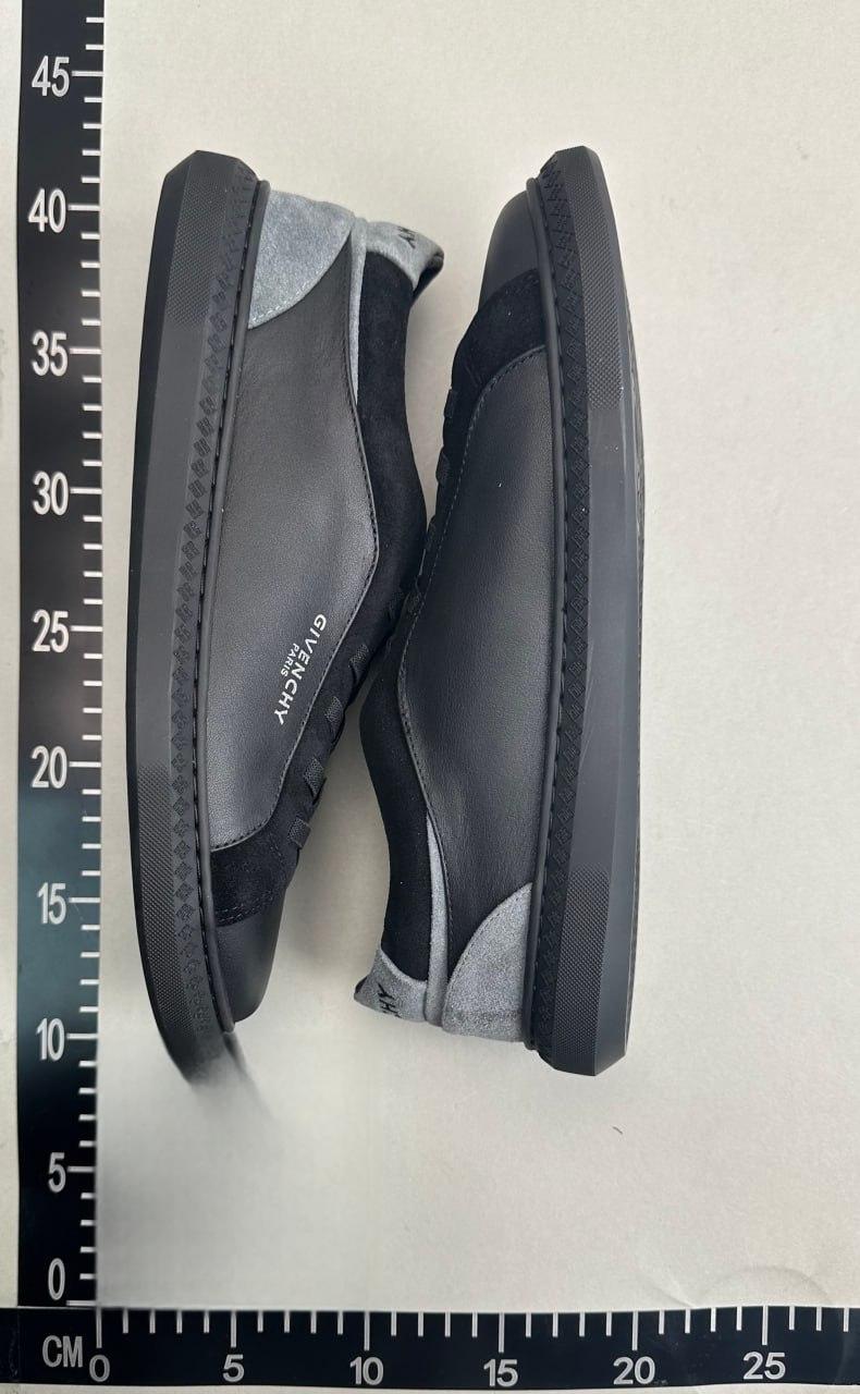 Givenchy B22 Sneakers [4 styles]