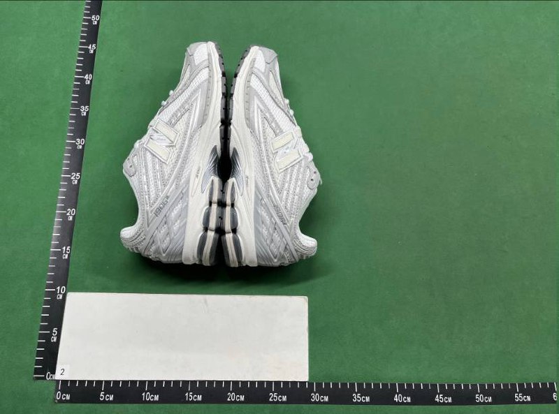 New Balance 1260 Sneakers [30 styles]