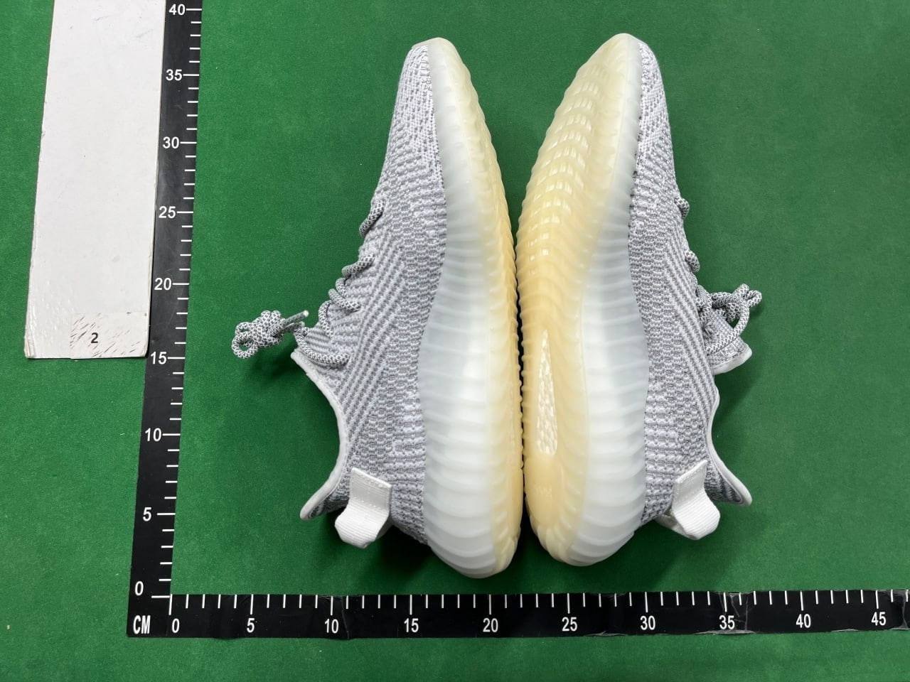 Adidas Yeezy Boost 350 V2 Sneakers [29 styles]