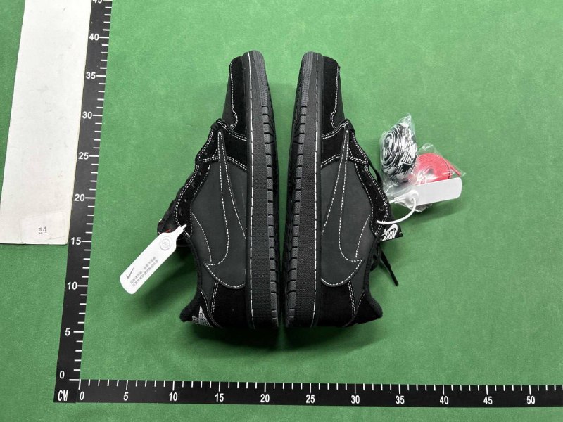 Nike Air Jordan 1 Low Sneakers [31 styles]