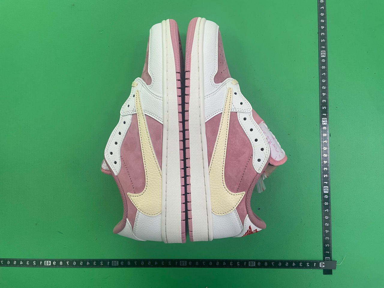 Nike Air Jordan 1 Sneakers [40 styles]