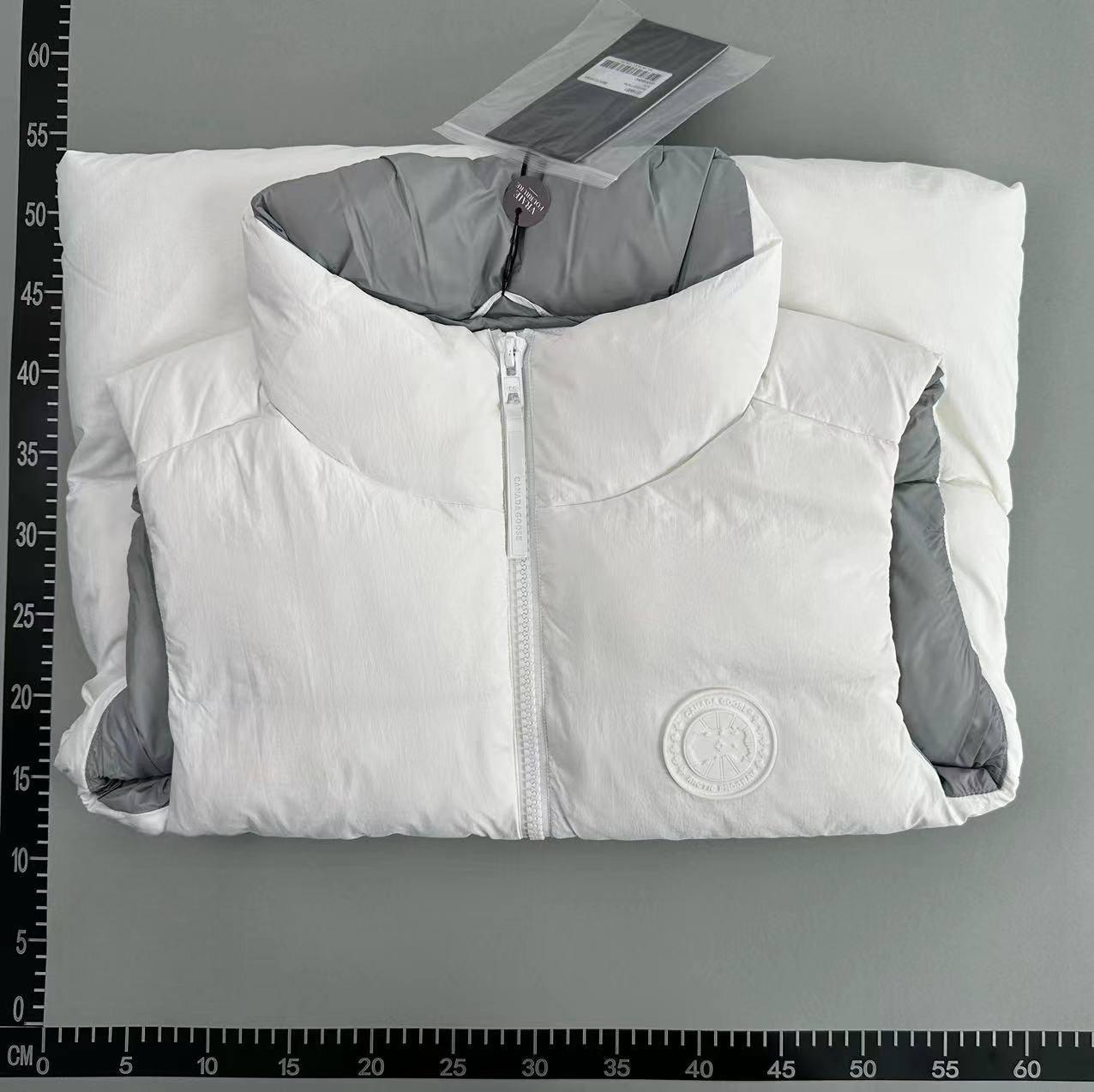 Canada Goose Down Vest [22 styles]