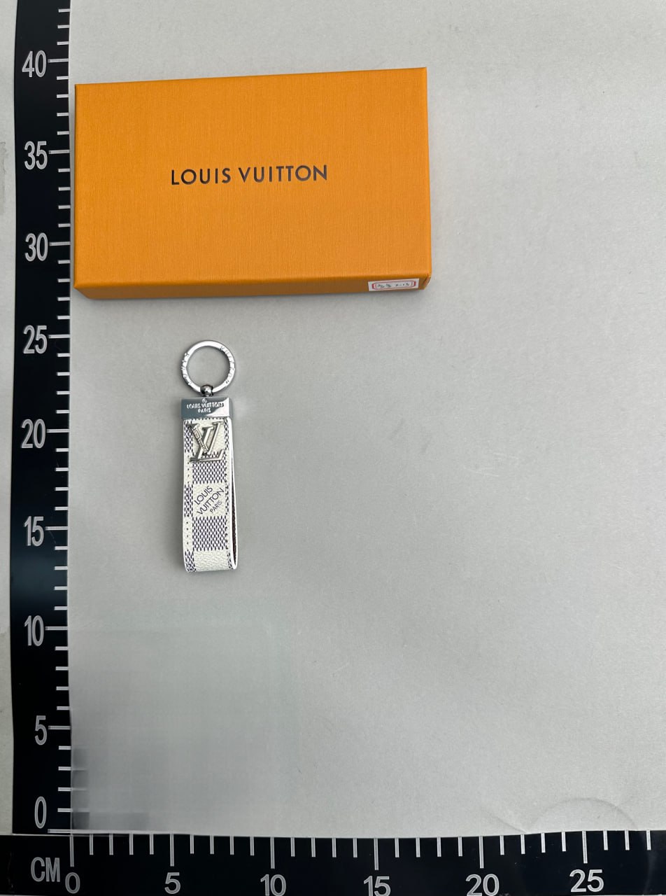 Louis Vuitton Monogram Key Holder [39 styles]