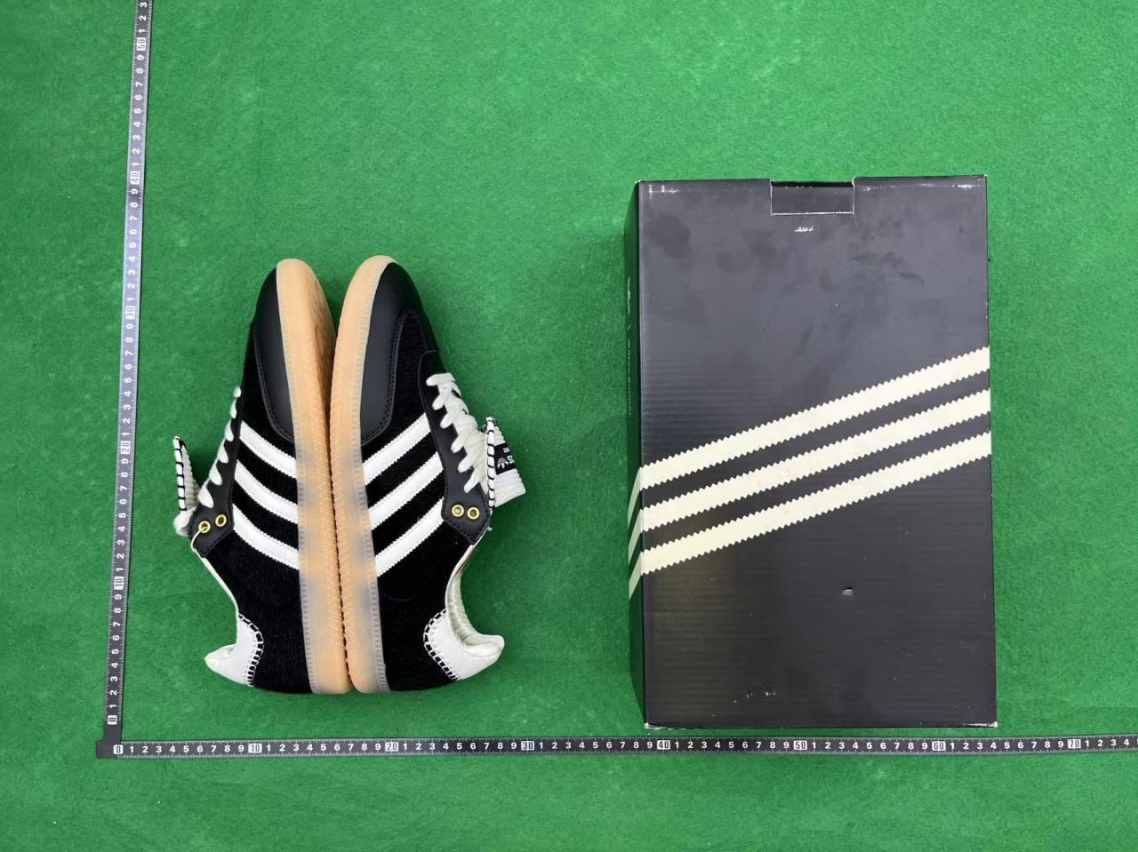 Adidas Samba Sneakers [11 styles]