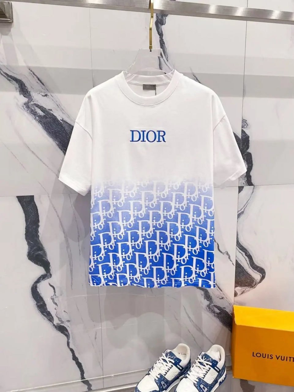 Dior CD Logo T-Shirt [36 styles]