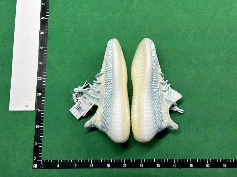 Adidas Yeezy Boost 350 V2 Sneakers [35 styles]