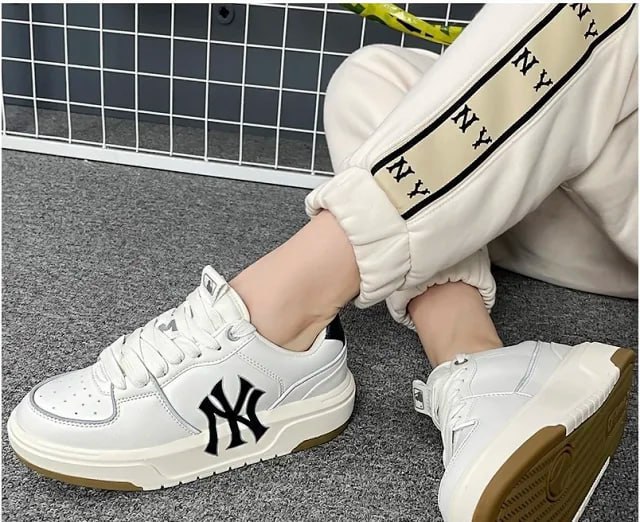 New York Yankees B22 Sneakers [34 styles]