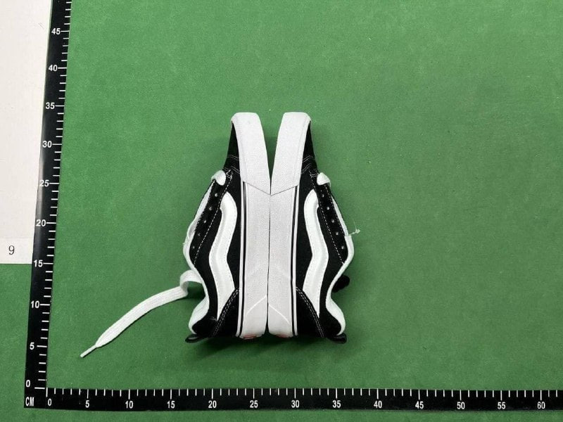 Vans Old Skool Sneakers [40 styles]