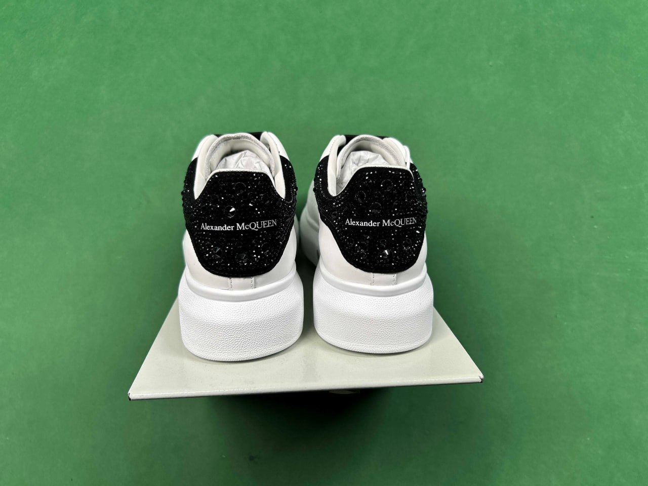 Alexander McQueen Oversized Sneakers [40 styles]