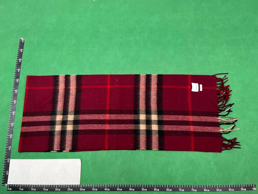 Fendi Roma / Burberry Check / Gucci GG Supreme / Louis Vuitton Monogram Scarves [33 styles]