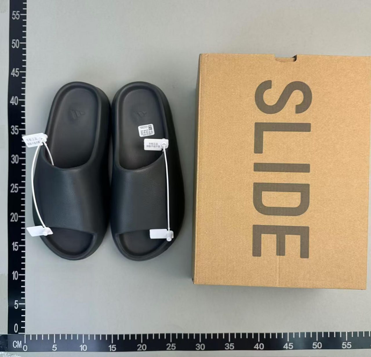 Adidas Yeezy Slide Sandals [17 styles]