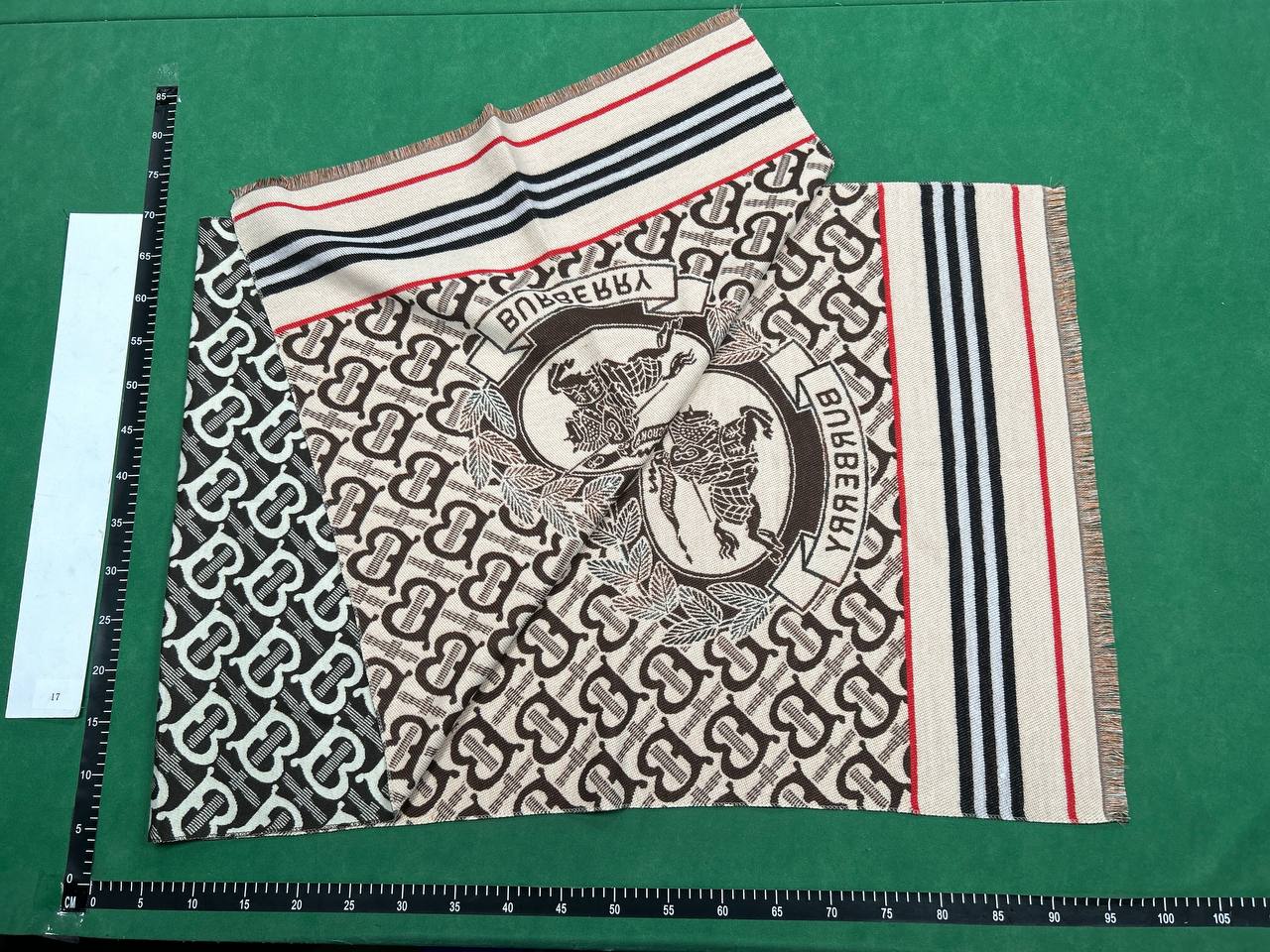 Fendi Roma / Burberry Check / Gucci GG Supreme / Louis Vuitton Monogram Scarves [33 styles]