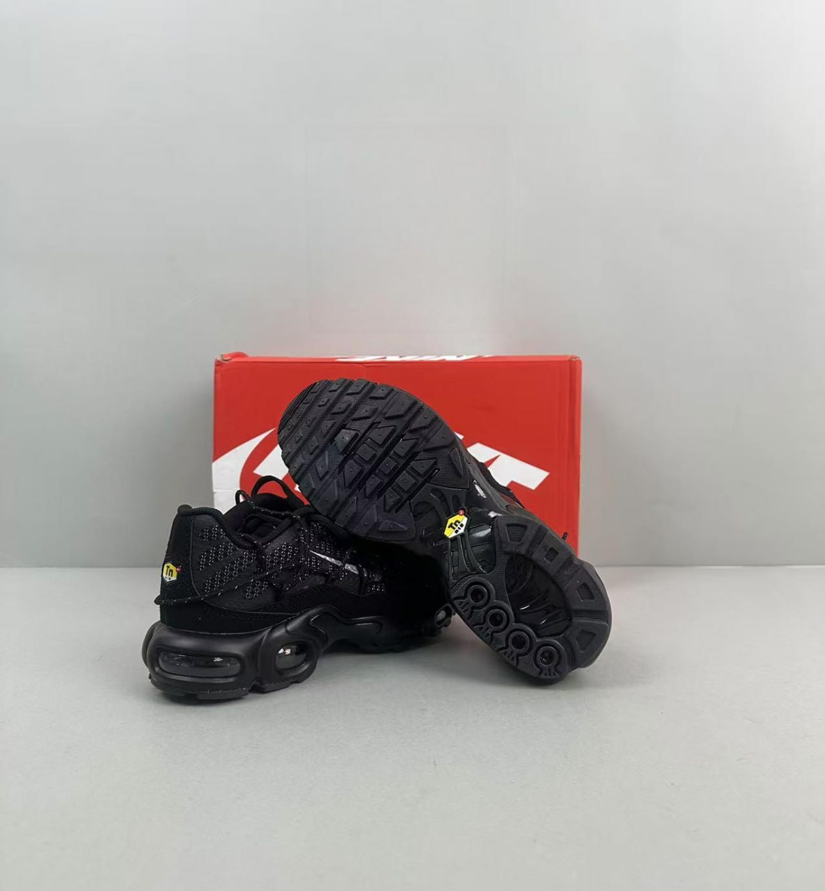 Nike Air Max Plus Sneakers [10 styles]