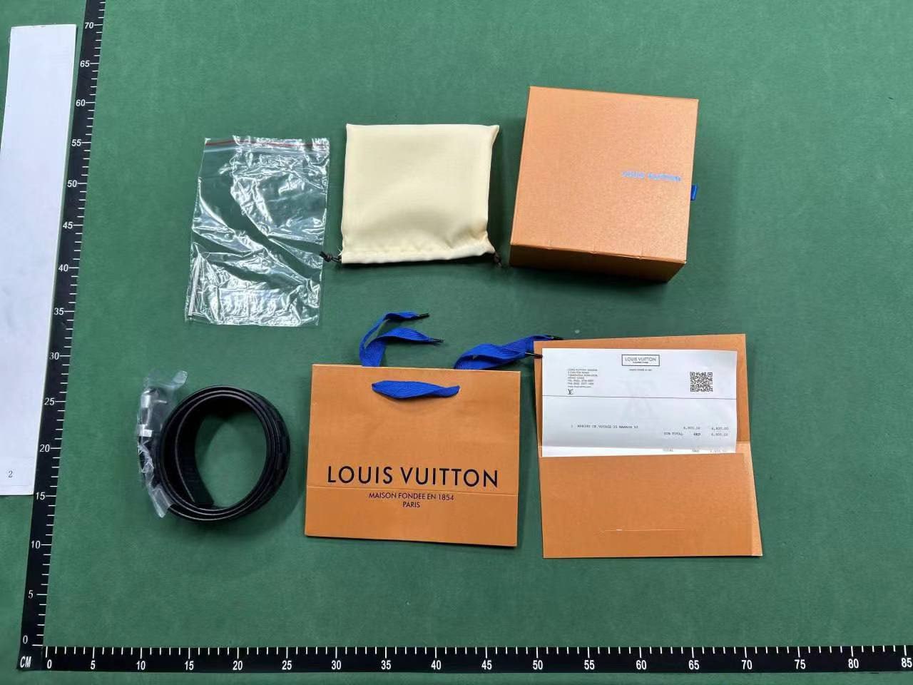 Burberry TB Monogram Belt / Louis Vuitton LV Initiales Belt [40 styles]