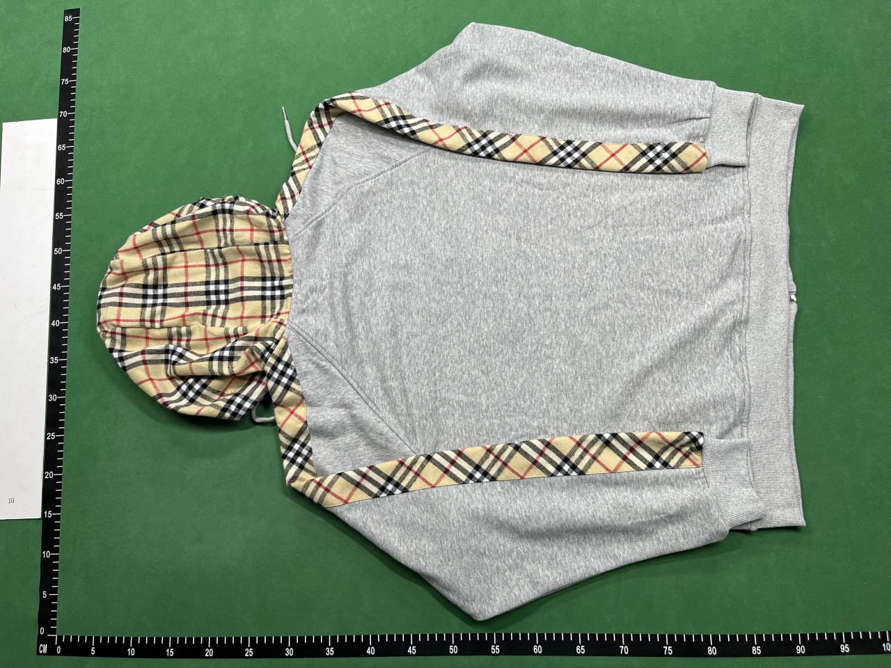 Burberry Check Hoodie/Sweater [37 styles]