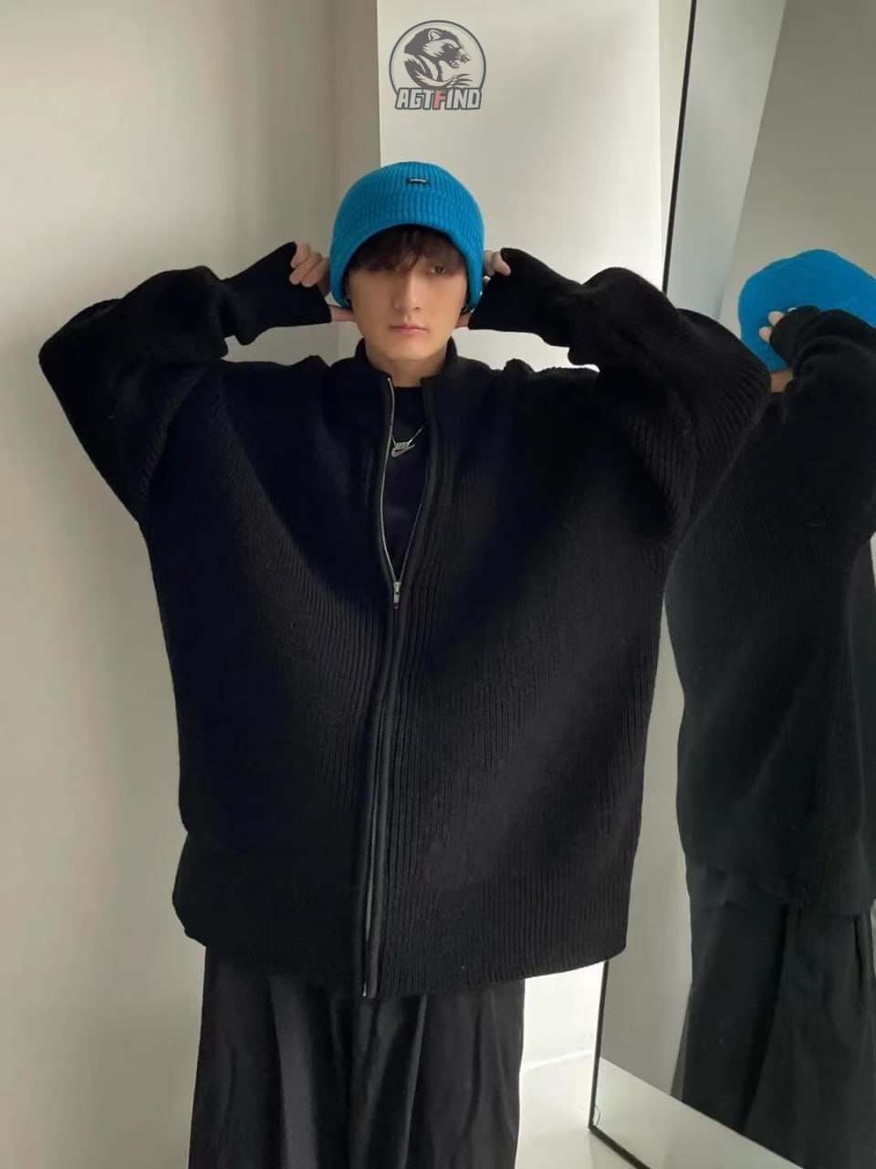 Stone Island, Ralph Lauren, and Ami Paris Sweaters [38 styles]