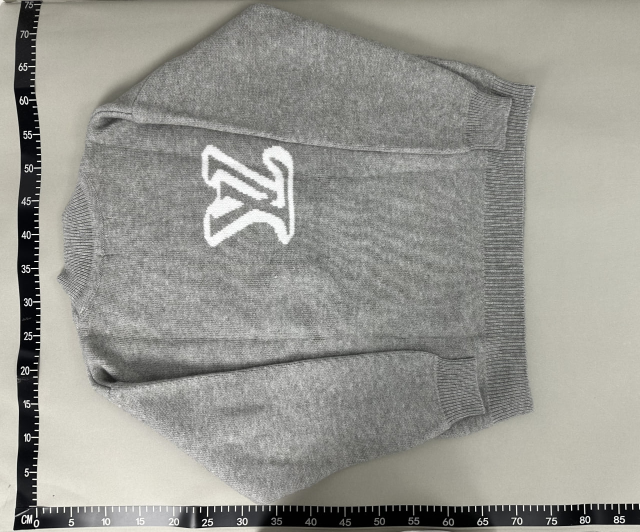LV Monogram Knit Sweater [3 styles]