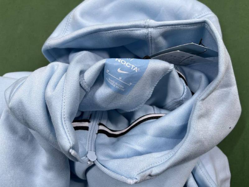 Nike Hoodies/Sweaters [39 styles]