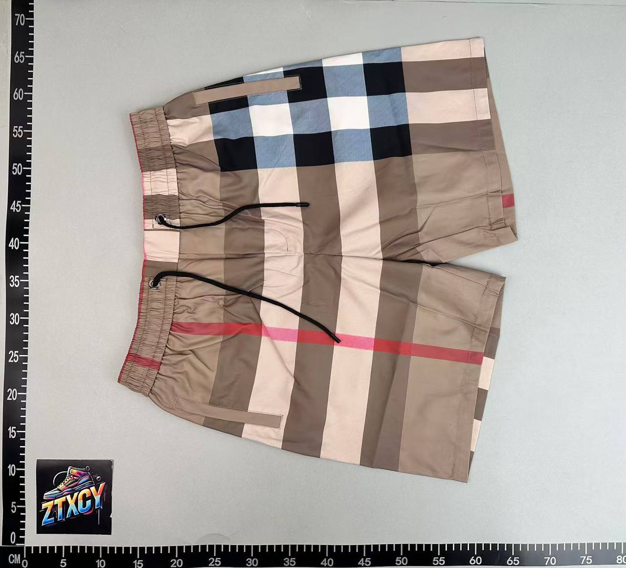 Burberry Check Print Shorts [5 styles]