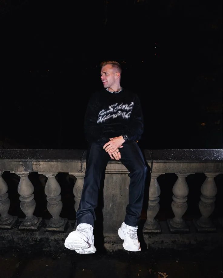 Supreme & Dior Oblique Sweaters [34 styles]