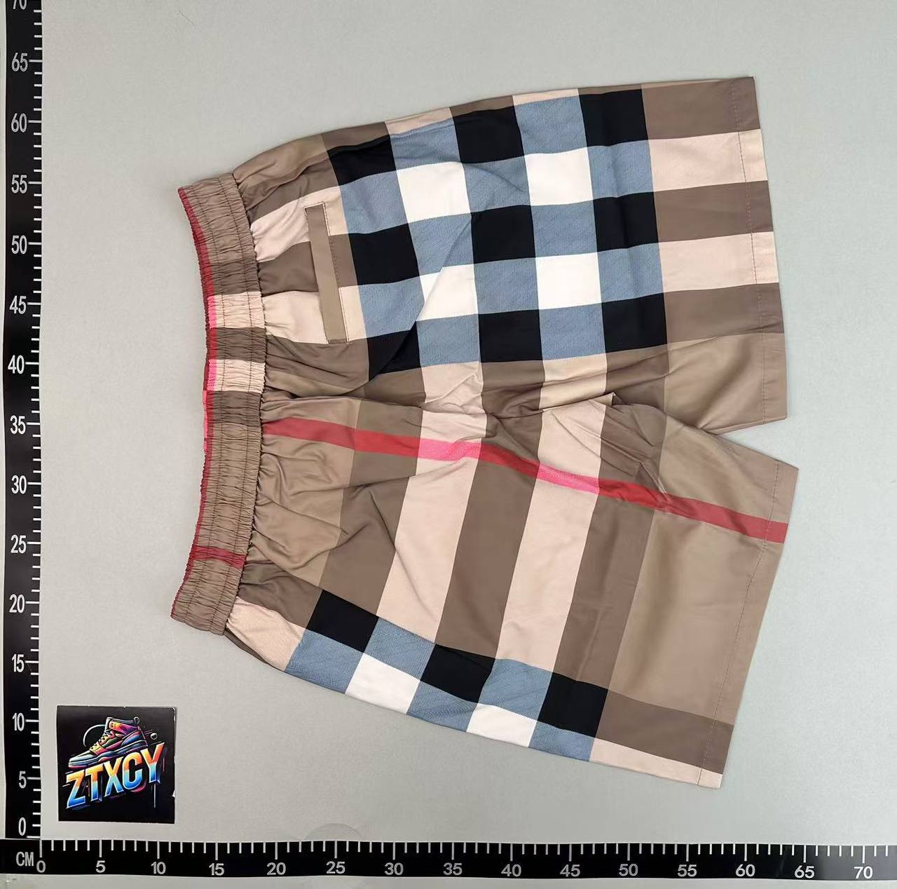 Burberry Check Print Shorts [5 styles]