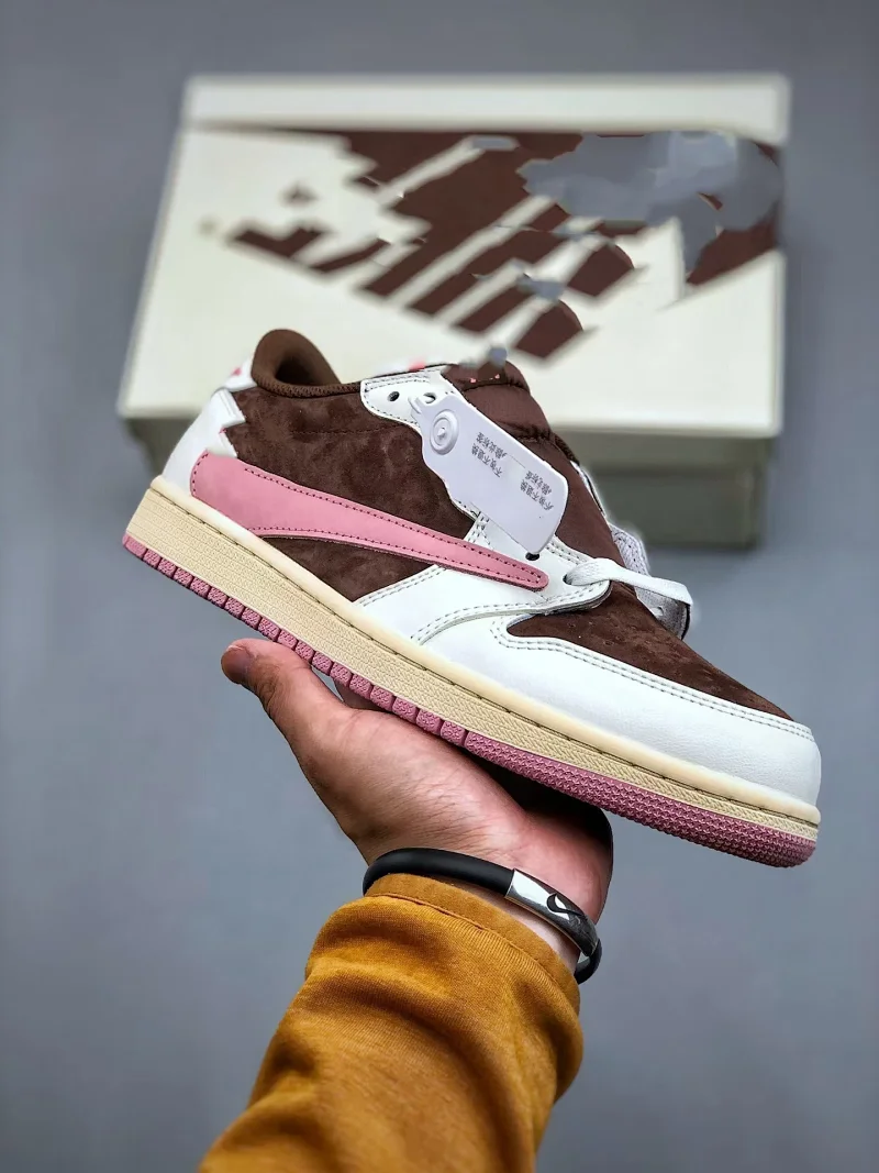 Air Jordan 1 Retro Low OG