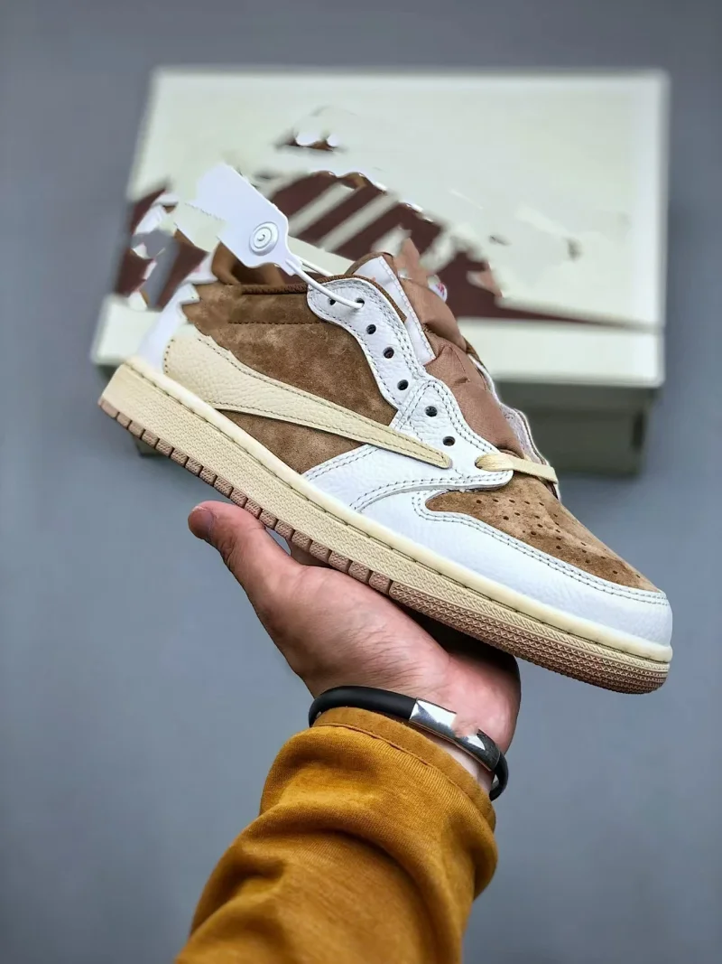 Air Jordan 1 Retro Low OG